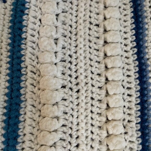 Handmade embroidered knit throw afghan blue design floral fringe 55.5"x 63" - Picture 3 of 7